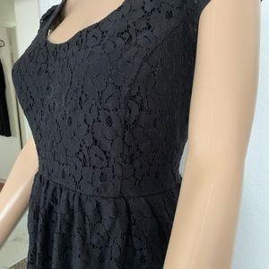 (URBAN HEARTS) Woman’s black dress lace Size L